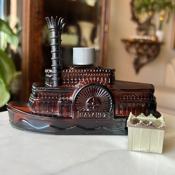 Vintage Avon Side Wheeler Tai Winds After Shave Cologne Decanter Glass Bottle - Picture 12 of 12